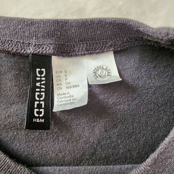 H&M Divided Grateful Dead Workd Skull Graphic Tshirt Size Small - Picture 4 of 5